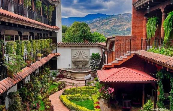 La Casona de Ciudad Vieja