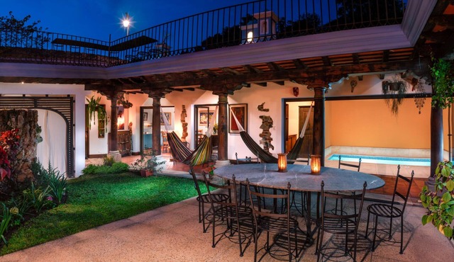 La Maison Bleue w/pool & parking Center of Antigua