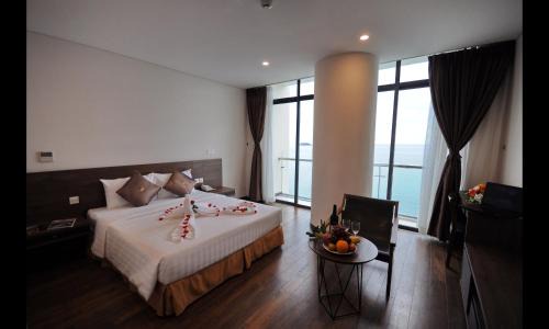 Lenid Ocean View Hotel