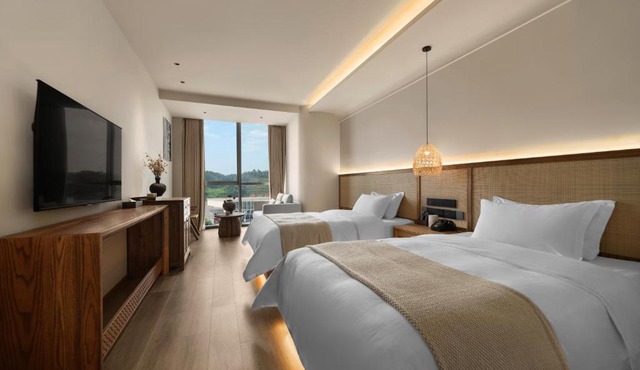 Leshan Yunzhong Yashe Private Hot Spring Hotel