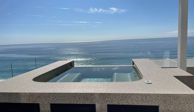 Like the view? Oceanfront Penthouse, Private Resort with private Terrace & beach