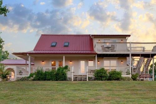 Little River Guest House at Tennessee RiverPlace in Chattanooga