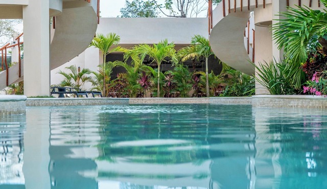 Loch Collection Tulum