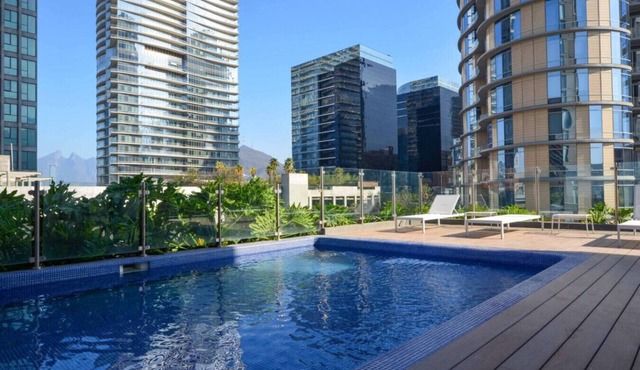 Loft en Arboleda | Cama Queen, Alberca, Gym & Estacionamiento