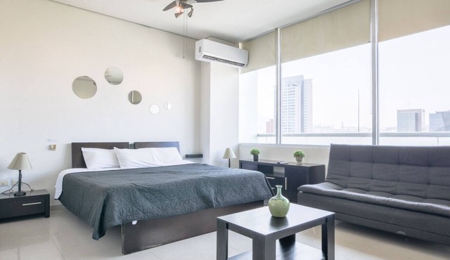 LoftStudio - Comfortable & Excellent Location in Monterrey/Gym & Pool