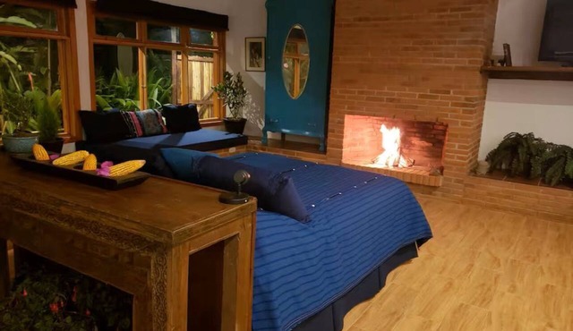 Luciérnaga–Big Central Studio con acceso al lago y jardín