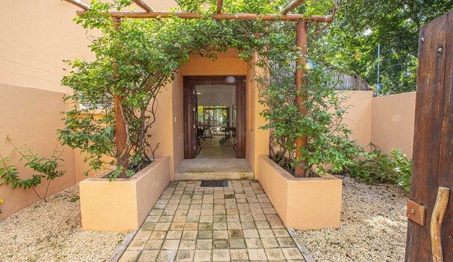 Luxe 6-Bedroom Villa with Private Pool in the Heart of Tulum's La Veleta!