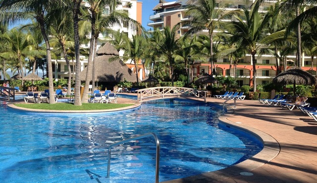 Luxurious 2BR Playa Royale