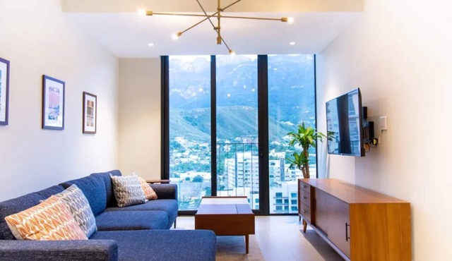 Luxury 1BR Apartment in Arboleda, San Pedro. With home-office and co-work space
