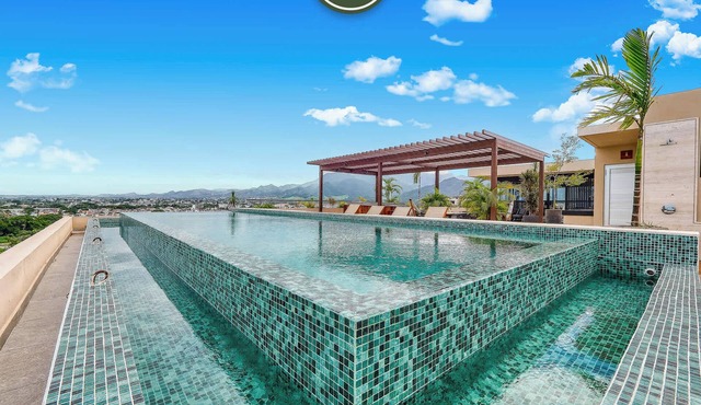 Luxury 1BR Condo in Versalles - Rooftop Pool - Gym