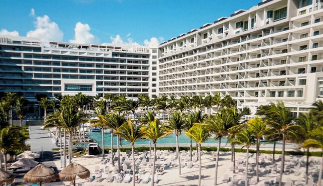 LUXURY 2 BEDROOM SUITE GARZA BLANCA 5-STAR DIAMOND RESORT CANCUN