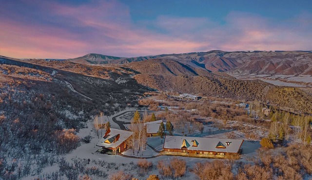 Luxury Experience at Mountaintop Compound - 35 Acres With Panoramic Views in Aspen