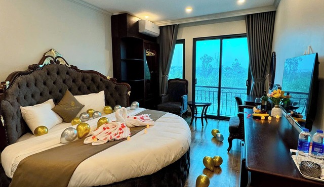 Luxury Hanoi Hotel