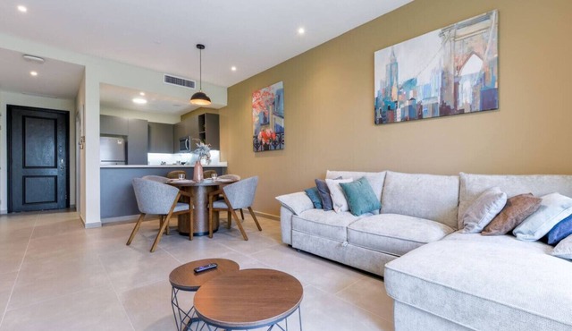 ¡Luxury in Santa Catarina! King bed + Wifi | 5 ppl