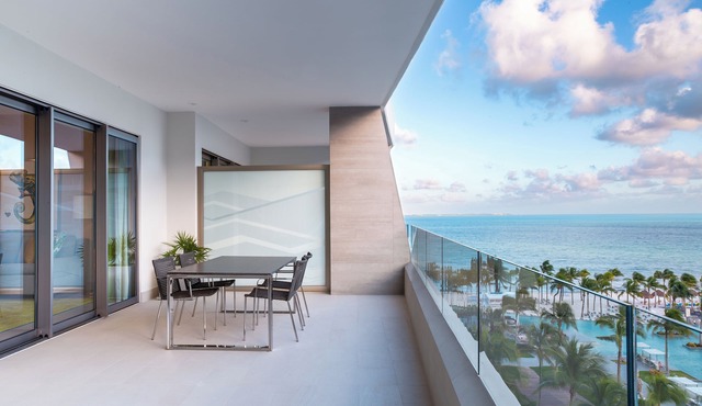 Luxury Oceanview Retreat in Cancun 🌊
