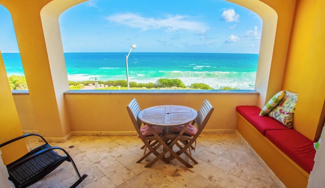 Luxury two bedroom ocean front condo at Isla 33