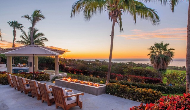 Luxury Villa w/Pickleball, Pool, Hot Tub, Golf Cart, Club Access & Ocean Views
