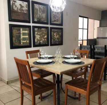 MAI Cozy Apartment 2BR AC and Parking Quiet Stay