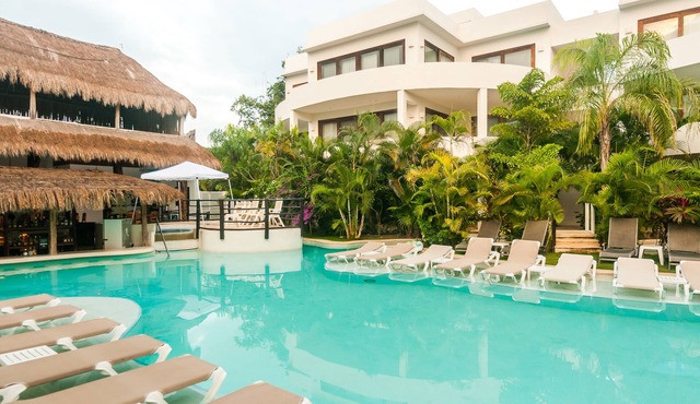 Mak Nuk Village-1 Bedroom-Swim up