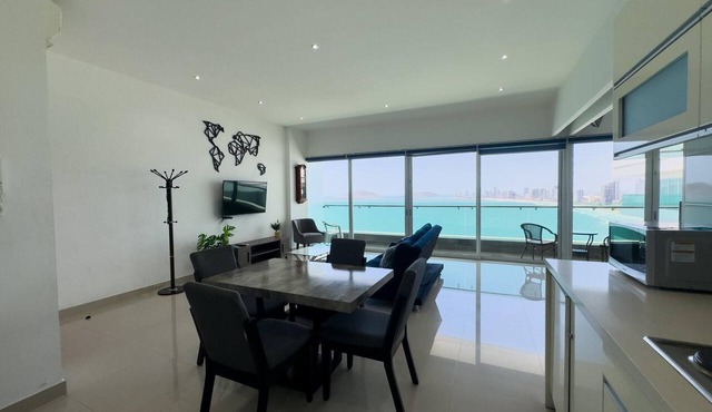 Malecon Location Torre eMe #1224 with Pool