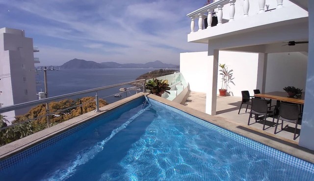 Manzanillo Private Plunge Pool Ocean Views