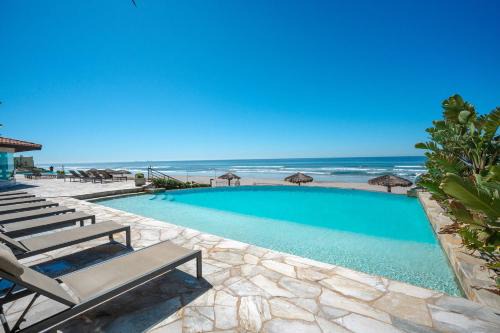 Mar y Sol 15th Floor 3BR 2 BA Condo with pool