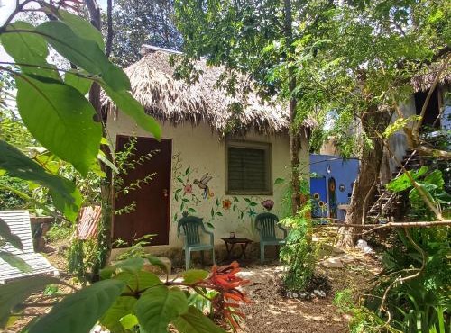 Mayan Bungalow Near Chichén