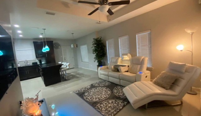 McAllen Tx Divine Apartment 2Bedroom-2Bath, Patio, close Airport, Shopping
