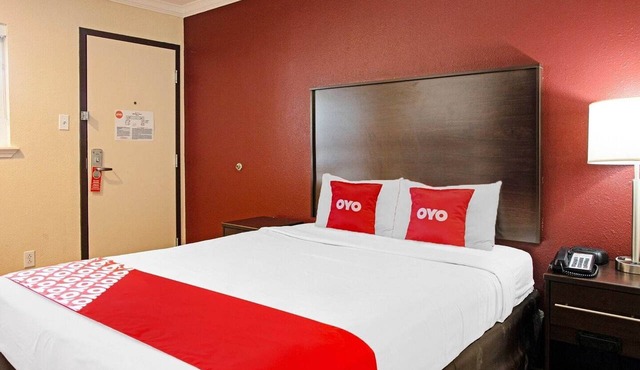 McAllen TX |Queen Bed