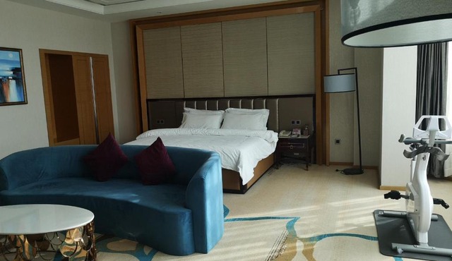 Metropolo Jinjiang Hotels Yining Development Zone Branch