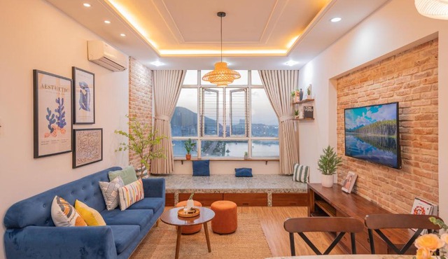 MILKY APARTMENT - 3 Phòng Ngủ, View biển, 5P Ra Biển