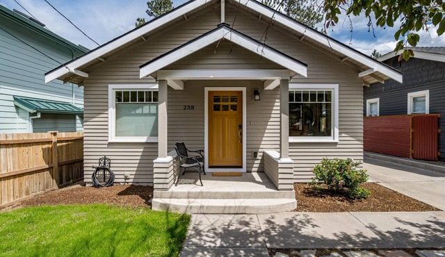 Mill Modern - Beautiful Historic Bungalow in Bend