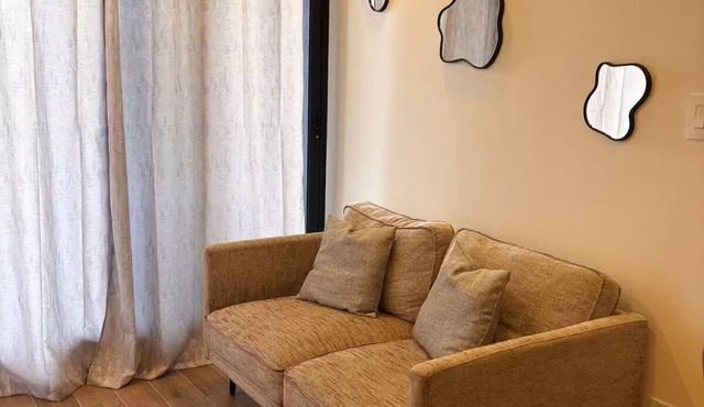 Modern and Cozy Apartment - Close to the Airport