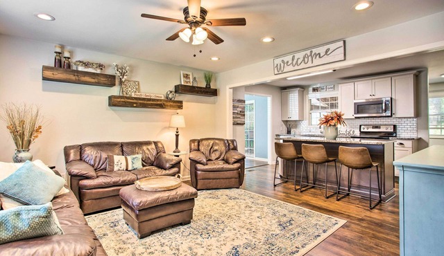 Modern Home w/Yard + Deck, 1 Mi to Clemson U! in Clemson