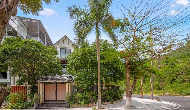 Monkey Hill Villa