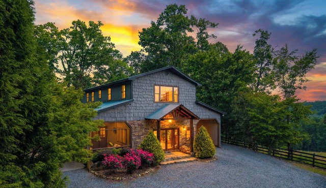 Moonlight Retreat - Blue Ridge, Ga. in Blue Ridge