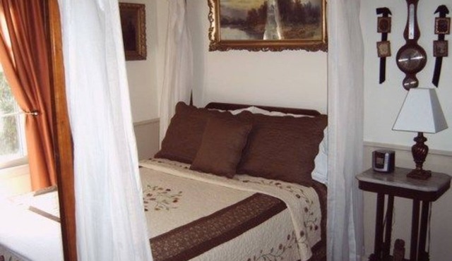 Moore House Bed and Breakfast in Manhattan