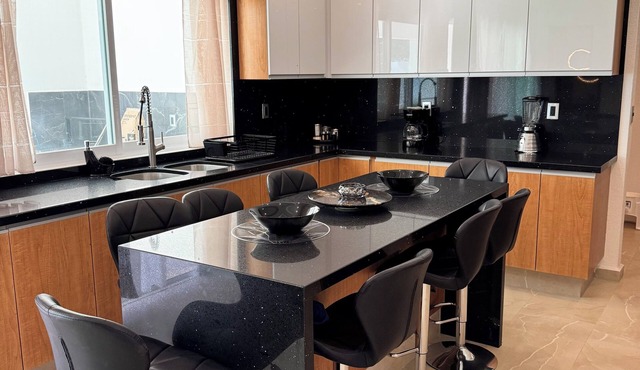 VACATION FAMILY HOME, MODERN HIMALAYA II