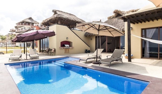 Casa Paz - Ocean Front Villa w/Pool & Resort