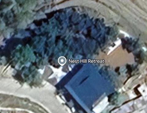 Nest hill retreat