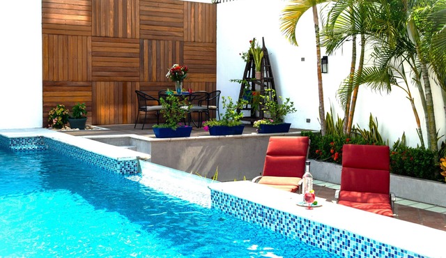 New Centrally Located 7 Bedroom Villa with Large Pool In the Heart of the City.