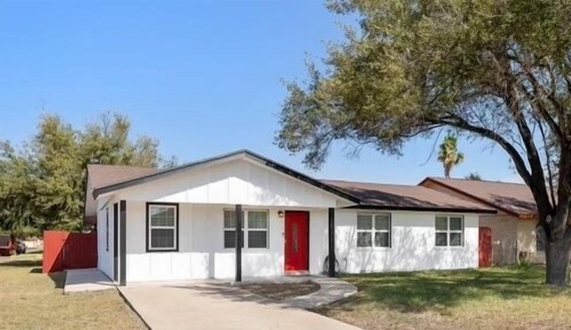 Newly Remodeled Spacious Contemporary Home Sweet Home