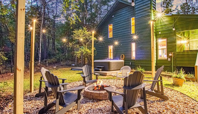 Oakey Mountain Hideaway in Clarkesville