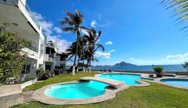 OCEAN VIEW PENTHOUSE WITH TERRACE
