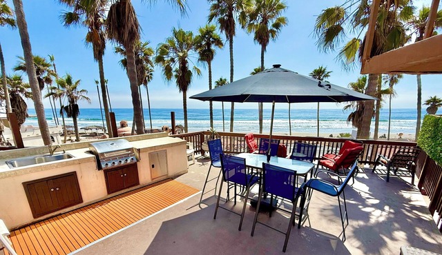 Oceanfront beach house, a tropical oasis in Baja California.