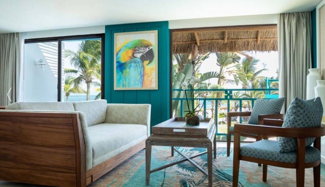 Oceanfront Luxury Suite: A Caribbean Retreat w/Premium Benefits, ALL-INCLUSIVE in Puerto Morelos