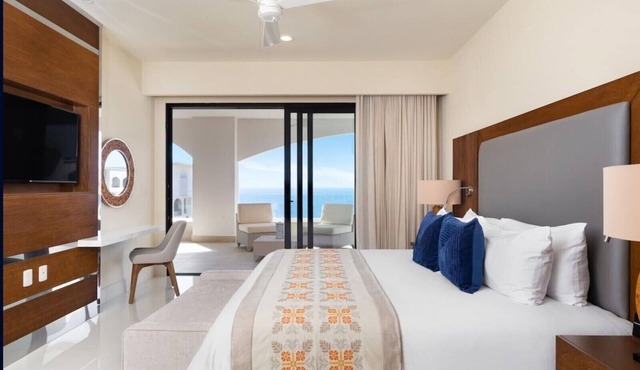 Oceanview 2-bedroom in Golden Corridor between San Juan and San Jose del Cabo.
