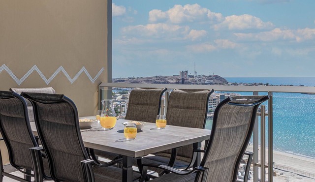 One 1207-Full – Modern Elegance Meets the Sea of Cortez at This Premier Destination