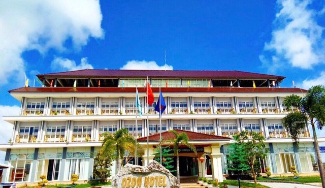 Ozon Hotel