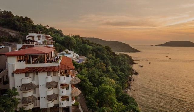 Pacífica Grand Zihuatanejo